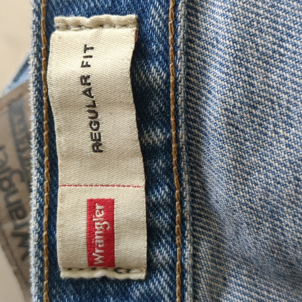 Wrangler Jeans - Picture 2 of 4